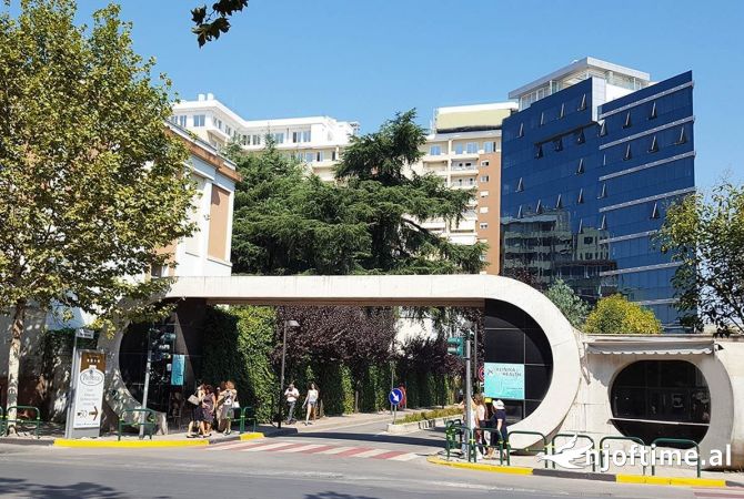 Shtepi me qera Apartament ne Tirane, 1+1, Mobilimi E mobiluar, Pagesa 500  Euro.