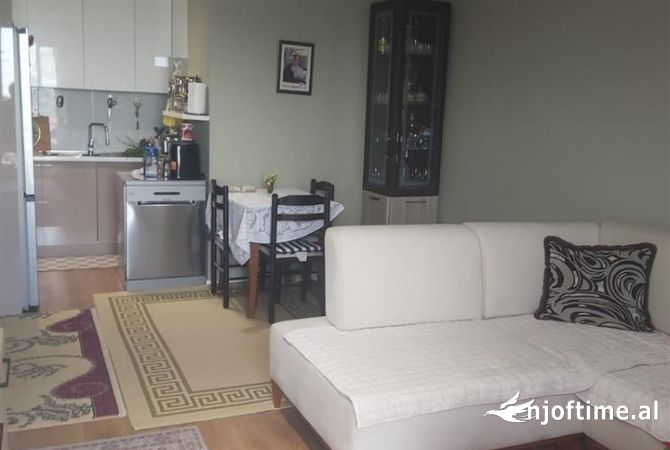 Shtepi me qera 1+1 ne Tirane - 500 Euro