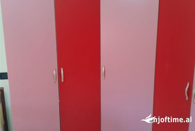 Shtepi me qera Shtepi Private ne Tirane, 2+1, Mobilimi E mobiluar, Pagesa 30,000  Leke.