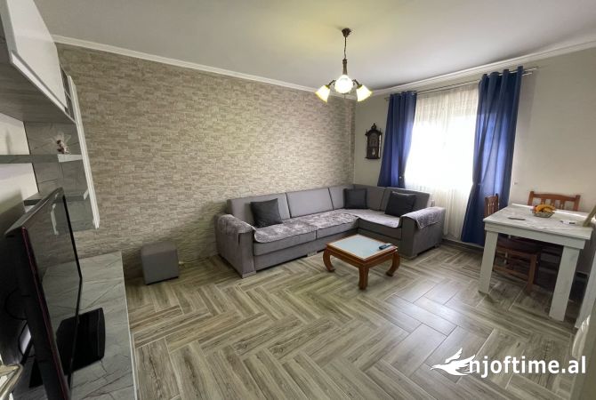 Shtepi me qera 2+1 ne Tirane - 500 Euro
