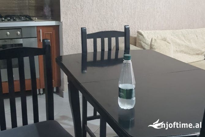 Shtepi me qera 1+1 ne Tirane - 300 Euro