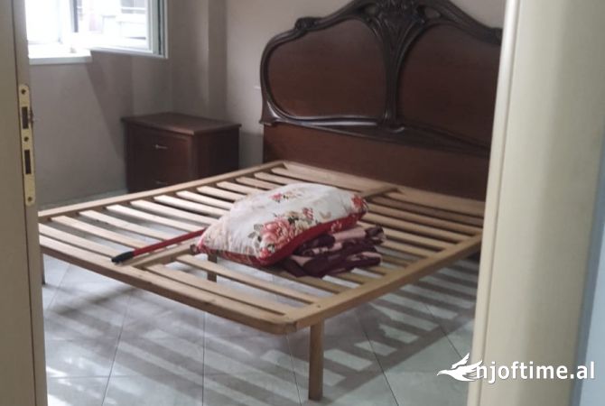 Shtepi me qera 1+1 ne Tirane - 300 Euro