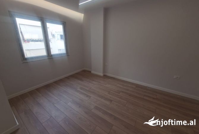 Shtepi ne shitje 1+1 ne Tirane - 115,000 Euro