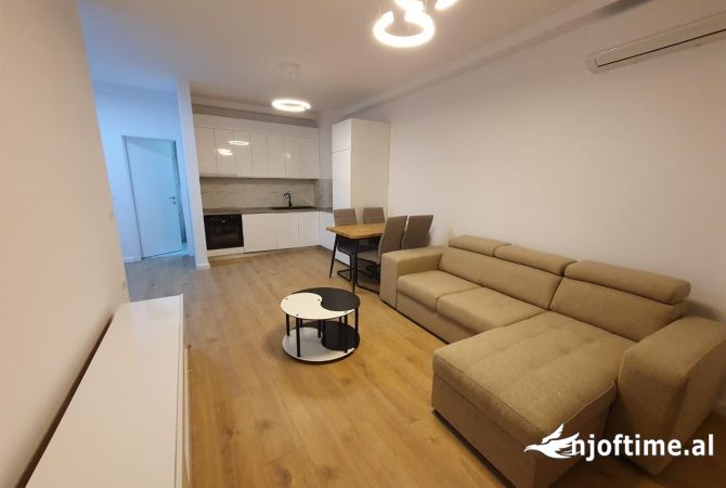 Shtepi me qera 2+1 ne Tirane - 50,000 Leke