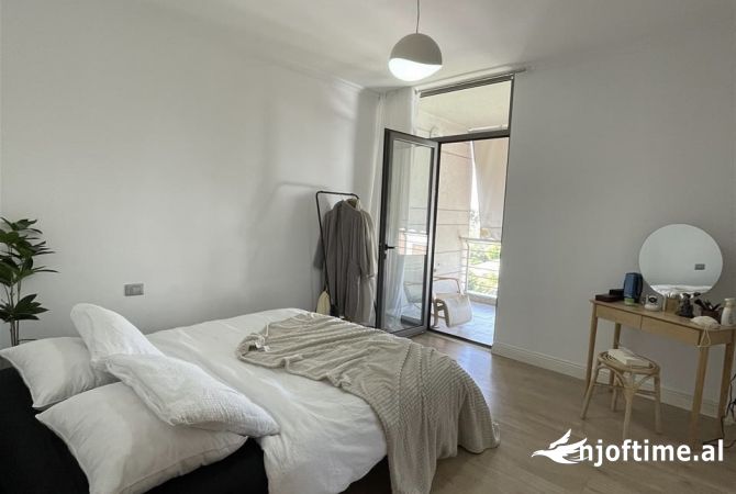 Shtepi me qera Apartament ne Tirane, 2+1, Mobilimi E mobiluar, Pagesa 60,000  Leke.