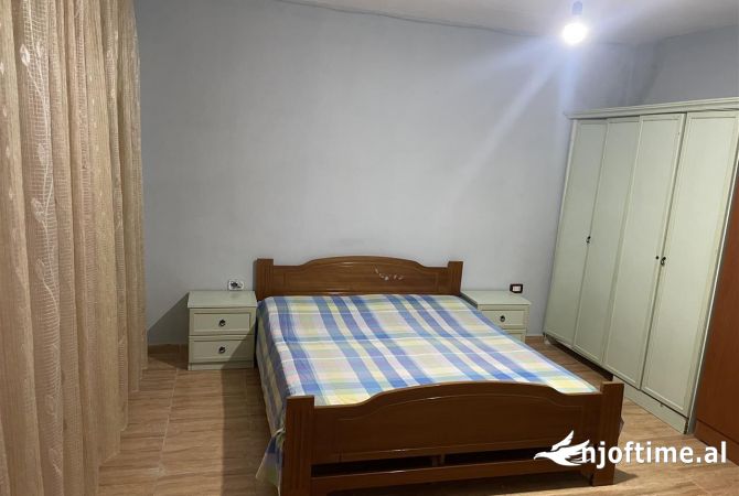 Shtepi me qera 1+1 ne Tirane - 32,000 Leke