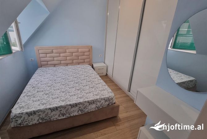 Shtepi me qera Apartament ne Tirane, 1+1, Mobilimi E mobiluar, Pagesa 400  Euro.