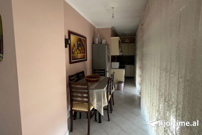 Shtepi me qera 2+1 ne Tirane - 60,000 Leke