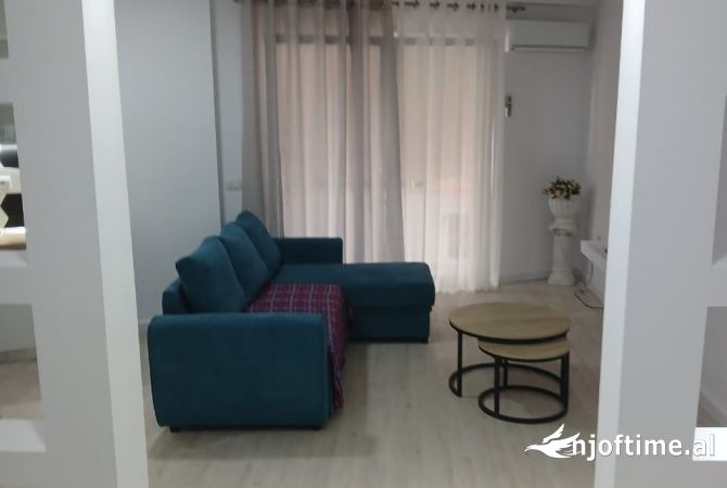 Shtepi me qera Apartament ne Tirane, 1+1, Mobilimi E mobiluar, Pagesa 45,000  Leke.