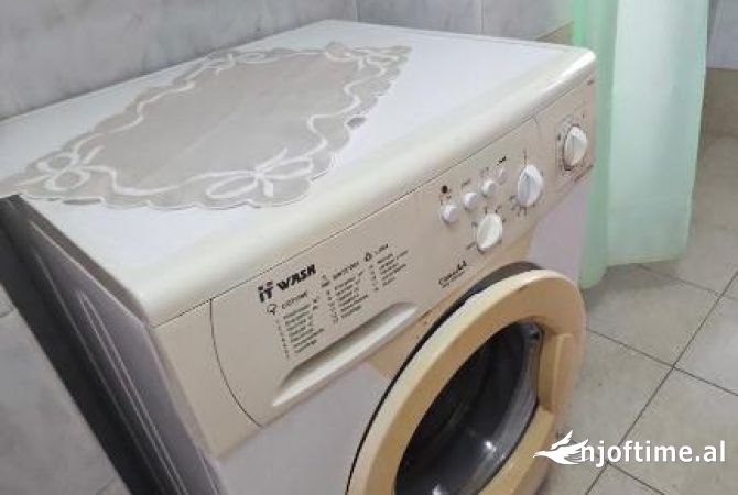 Shtepi me qera Apartament ne Tirane, Garsoniere, Mobilimi E mobiluar, Pagesa 42,000  Leke.