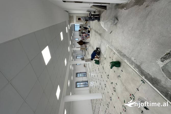 Ambient biznesi me qera 3+1 ne Tirane - 1,500 Euro