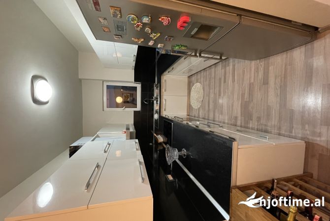 Shtepi me qera Apartament ne Tirane, 2+1, Mobilimi E mobiluar, Pagesa 600  Euro.