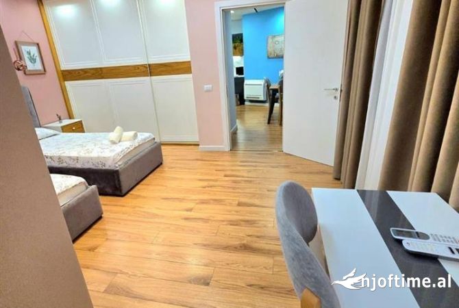 Shtepi me qera Apartament ne Tirane, 2+1, Mobilimi E mobiluar, Pagesa 700  Euro.