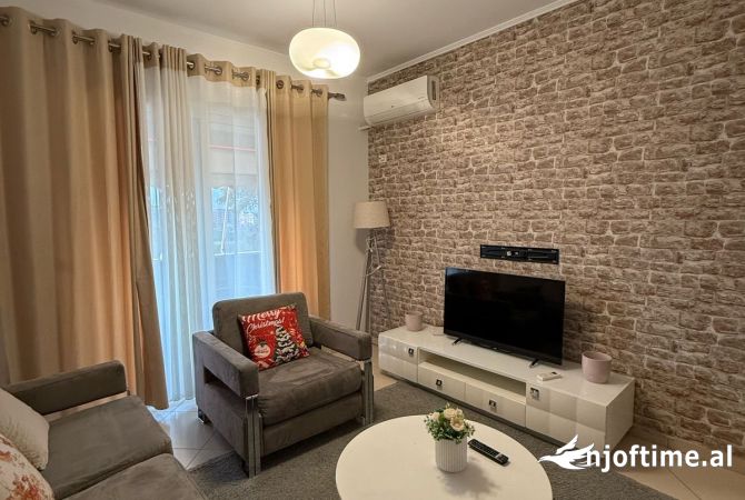 Shtepi me qera 2+1 ne Tirane - 600 Euro