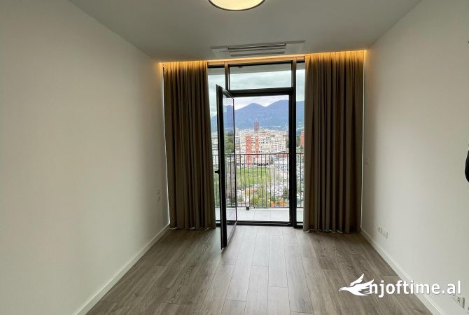 Jepet me qera ambjent per zyra 2+1+2 tek Lake View