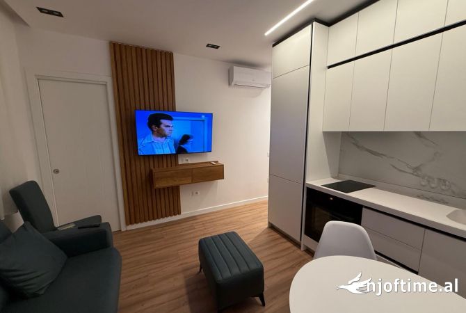 Shtepi me qera Apartament ne Tirane, 1+1, Mobilimi E mobiluar, Pagesa 650  Euro.