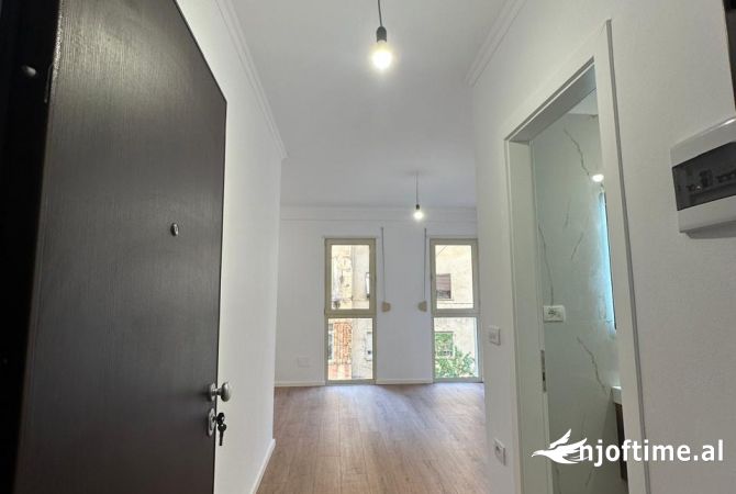 Shtepi ne shitje 1+1 ne Tirane - 120,000 Euro