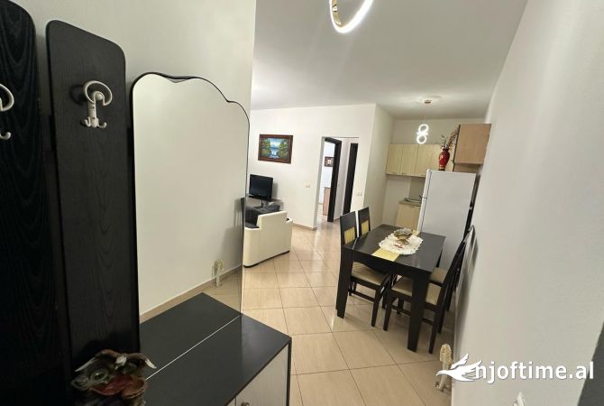 Shtepi me qera Apartament ne Tirane, 1+1, Mobilimi E mobiluar, Pagesa 500  Euro.