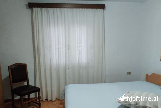 Shtepi ne shitje 2+1 ne Tirane - 235,000 Euro