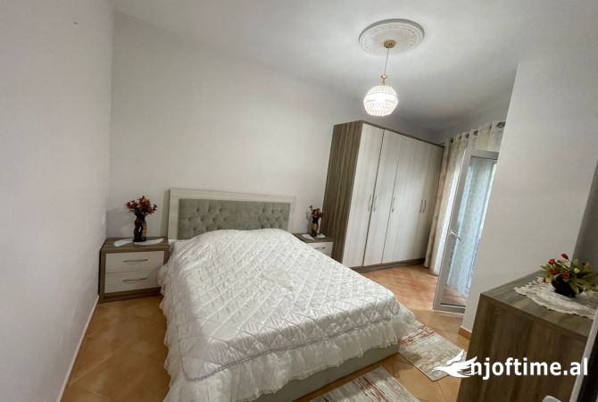 Shtepi me qera Apartament ne Tirane, 1+1, Mobilimi E mobiluar, Pagesa 600  Euro.