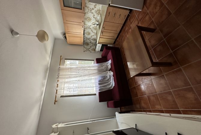 Shtepi me qera 1+1 ne Tirane - 38,000 Leke
