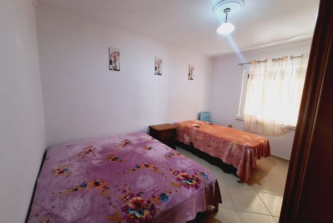 Shtepi me qera 2+1 ne Tirane - 47,000 Leke