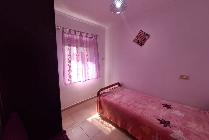 Shtepi me qera Apartament ne Tirane, 2+1, Mobilimi E mobiluar, Pagesa 47,000  Leke.