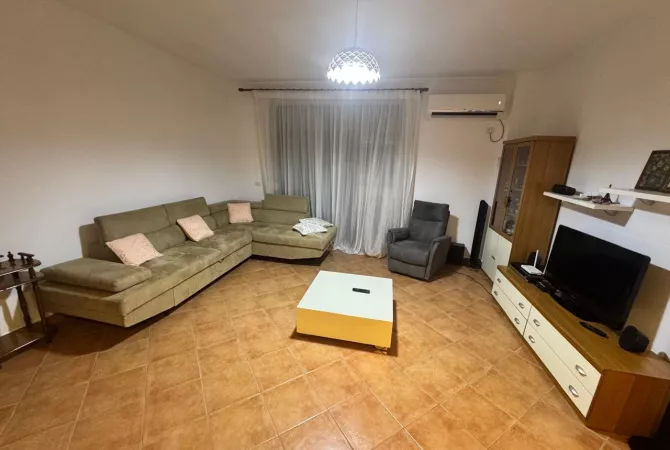 Casa in affitto 2+1 a Tirana - 60,000 Leke