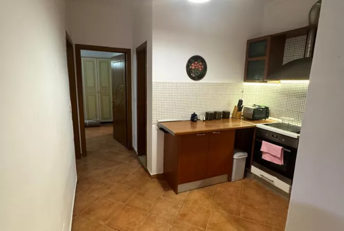 Shtepi me qera Apartament ne Tirane, 2+1, Mobilimi E mobiluar, Pagesa 60,000  Leke.