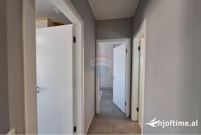 Shtepi me qera 2+1 ne Tirane - 750 Euro