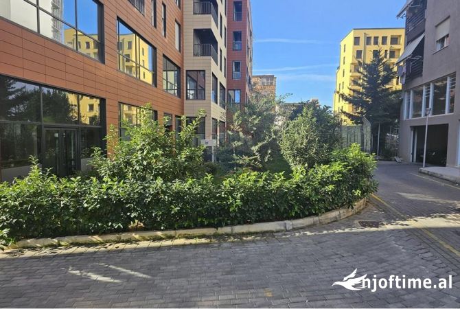 Shtepi me qera Apartament ne Tirane, 2+1, Mobilimi E mobiluar, Pagesa 800  Euro.