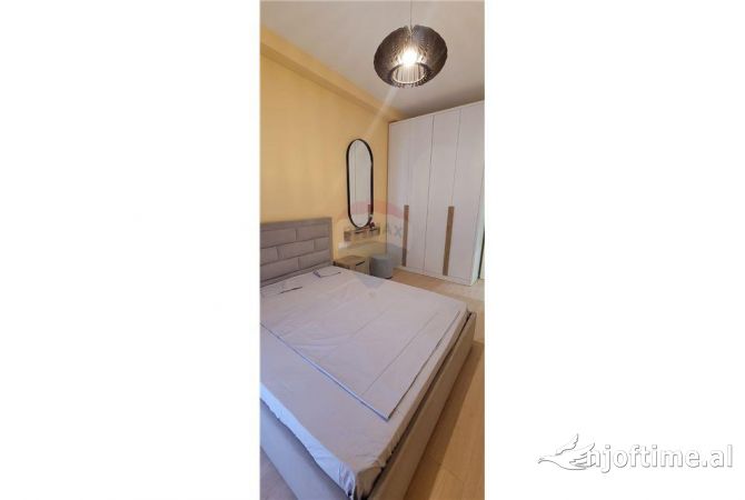 Shtepi me qera Apartament ne Tirane, 1+1, Mobilimi E mobiluar, Pagesa 550  Euro.