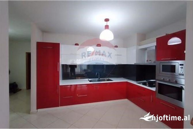 Shtepi me qera 2+1 ne Tirane - 500 Euro