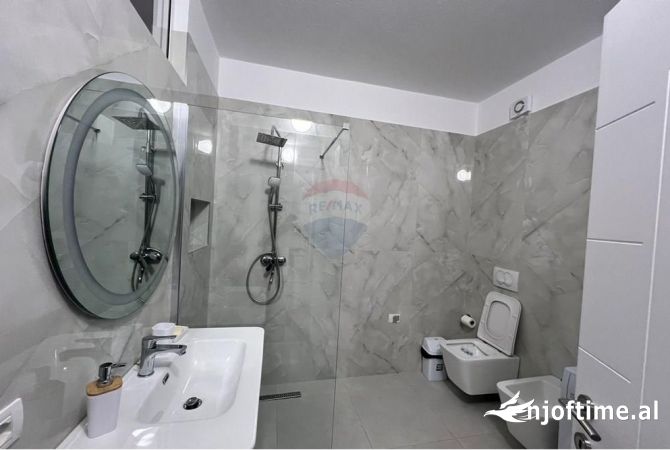 Shtepi me qera Apartament ne Tirane, 1+1, Mobilimi E mobiluar, Pagesa 650  Euro.