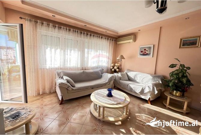Shtepi me qera Apartament ne Tirane, 2+1, Mobilimi E mobiluar, Pagesa 750  Euro.
