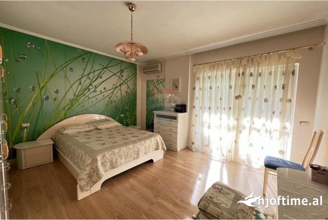 Shtepi me qera Apartament ne Tirane, 2+1, Mobilimi E mobiluar, Pagesa 750  Euro.
