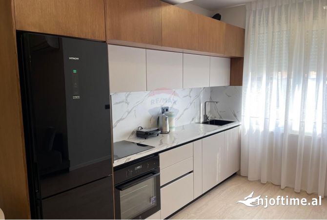 Shtepi me qera Apartament ne Tirane, 1+1, Mobilimi E mobiluar, Pagesa 700  Euro.