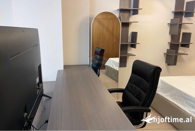 Shtepi me qera Apartament ne Tirane, 1+1, Mobilimi E mobiluar, Pagesa 700  Euro.