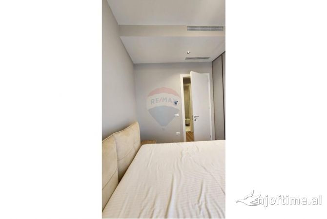 Shtepi me qera Apartament ne Tirane, 2+1, Mobilimi E mobiluar, Pagesa 1,300  Euro.