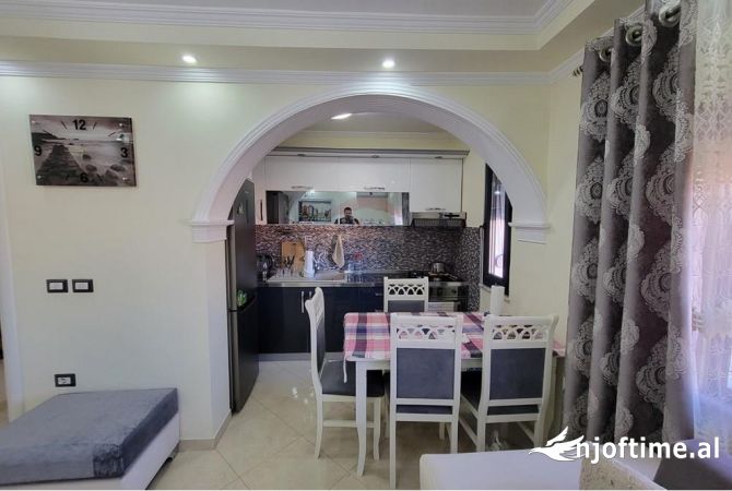 Shtepi me qera 2+1 ne Tirane - 600 Euro