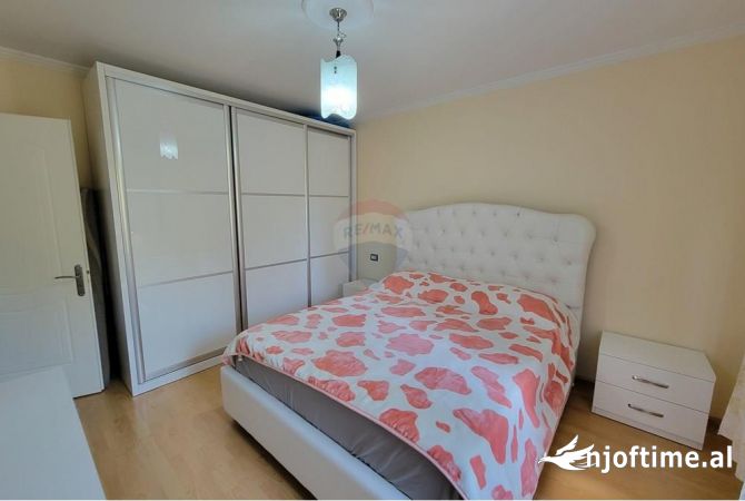 Shtepi me qera Apartament ne Tirane, 2+1, Mobilimi E mobiluar, Pagesa 600  Euro.