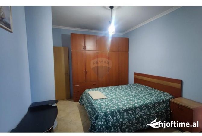 Shtepi me qera Apartament ne Tirane, 2+1, Mobilimi E mobiluar, Pagesa 650  Euro.