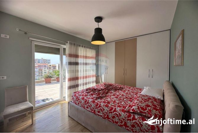 Shtepi me qera Apartament ne Tirane, 2+1, Mobilimi E mobiluar, Pagesa 700  Euro.