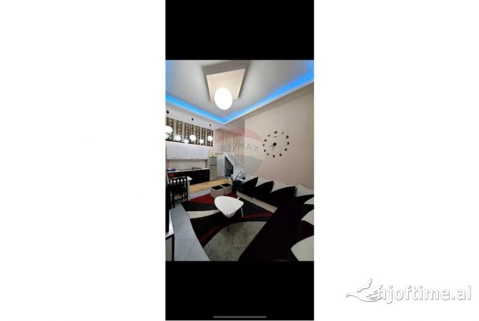 Shtepi me qera 2+1 ne Tirane - 300 Euro