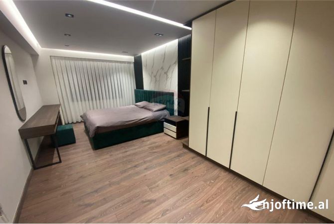 Shtepi me qera Apartament ne Tirane, 3+1, Mobilimi E mobiluar, Pagesa 1,000  Euro.