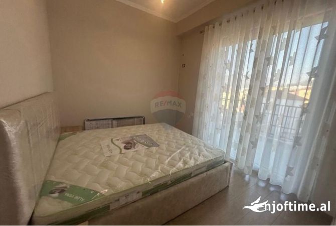 Shtepi me qera Apartament ne Tirane, 1+1, Mobilimi E mobiluar, Pagesa 600  Euro.
