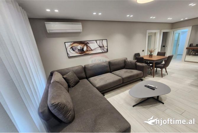 Shtepi me qera 2+1 ne Tirane - 900 Euro