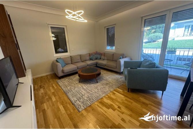 Shtepi me qera 2+1 ne Tirane - 1,500 Euro