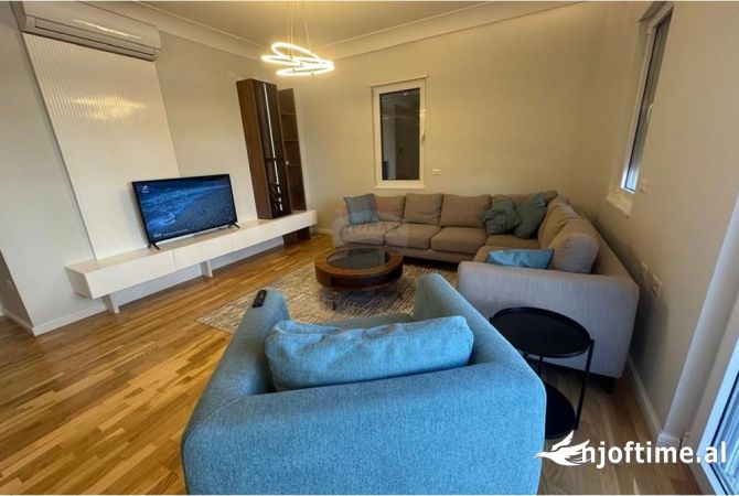 Shtepi me qera 2+1 ne Tirane - 1,500 Euro