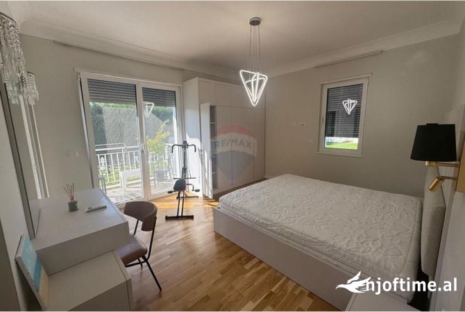 Shtepi me qera Apartament ne Tirane, 2+1, Mobilimi E mobiluar, Pagesa 1,500  Euro.